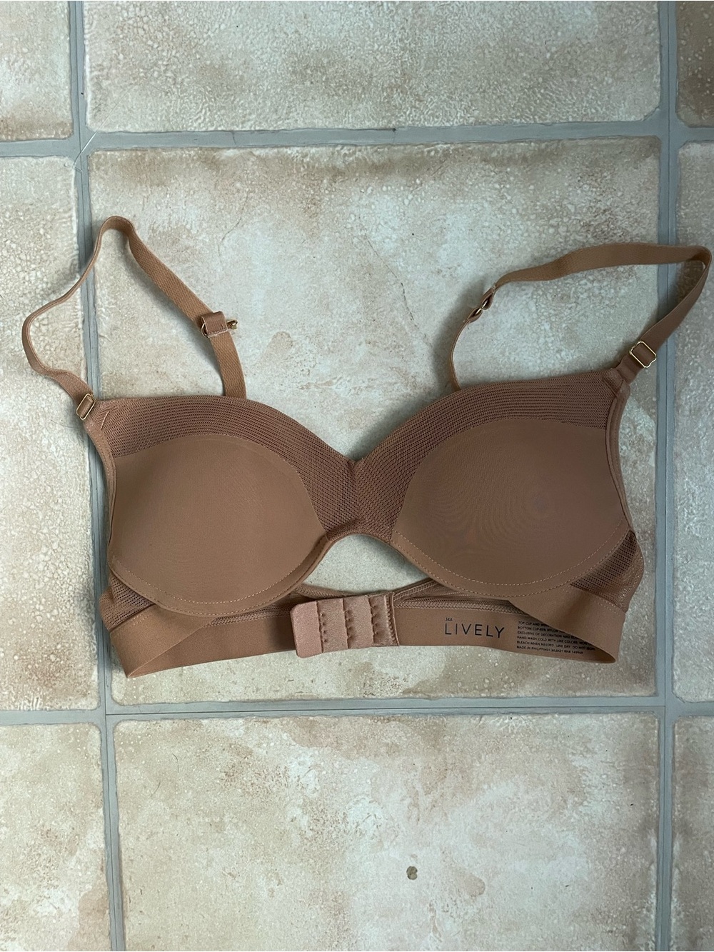 Lively tan all day no wire smoothing push up bra; size 34A